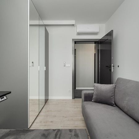 Luksusowy Apartament Z 3 Sypialniami, Klimatyzacja, Parkingiem I Biurkiem We Wroclawiu By Renters Prestige Экстерьер фото