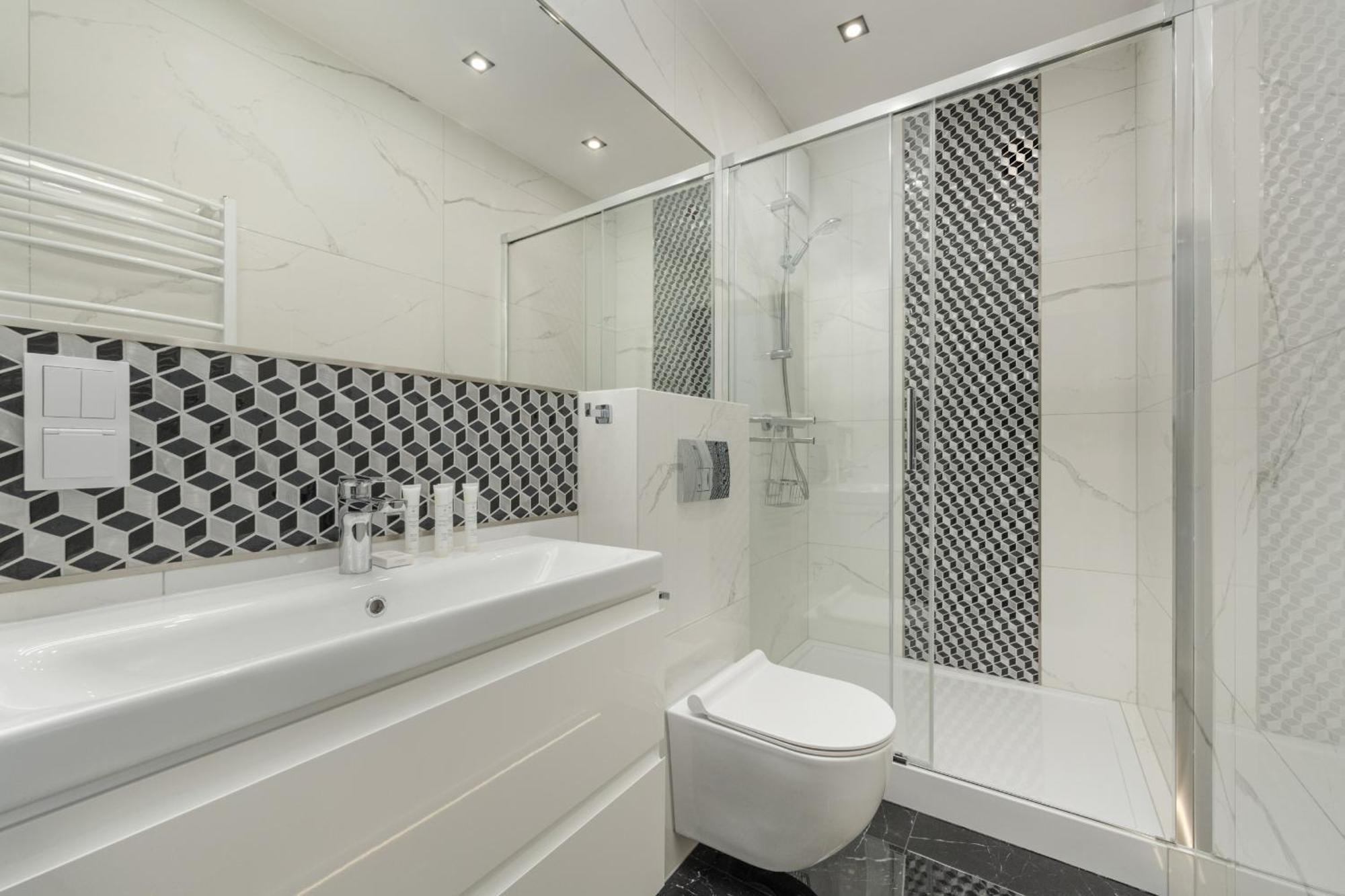 Luksusowy Apartament Z 3 Sypialniami, Klimatyzacja, Parkingiem I Biurkiem We Wroclawiu By Renters Prestige Экстерьер фото