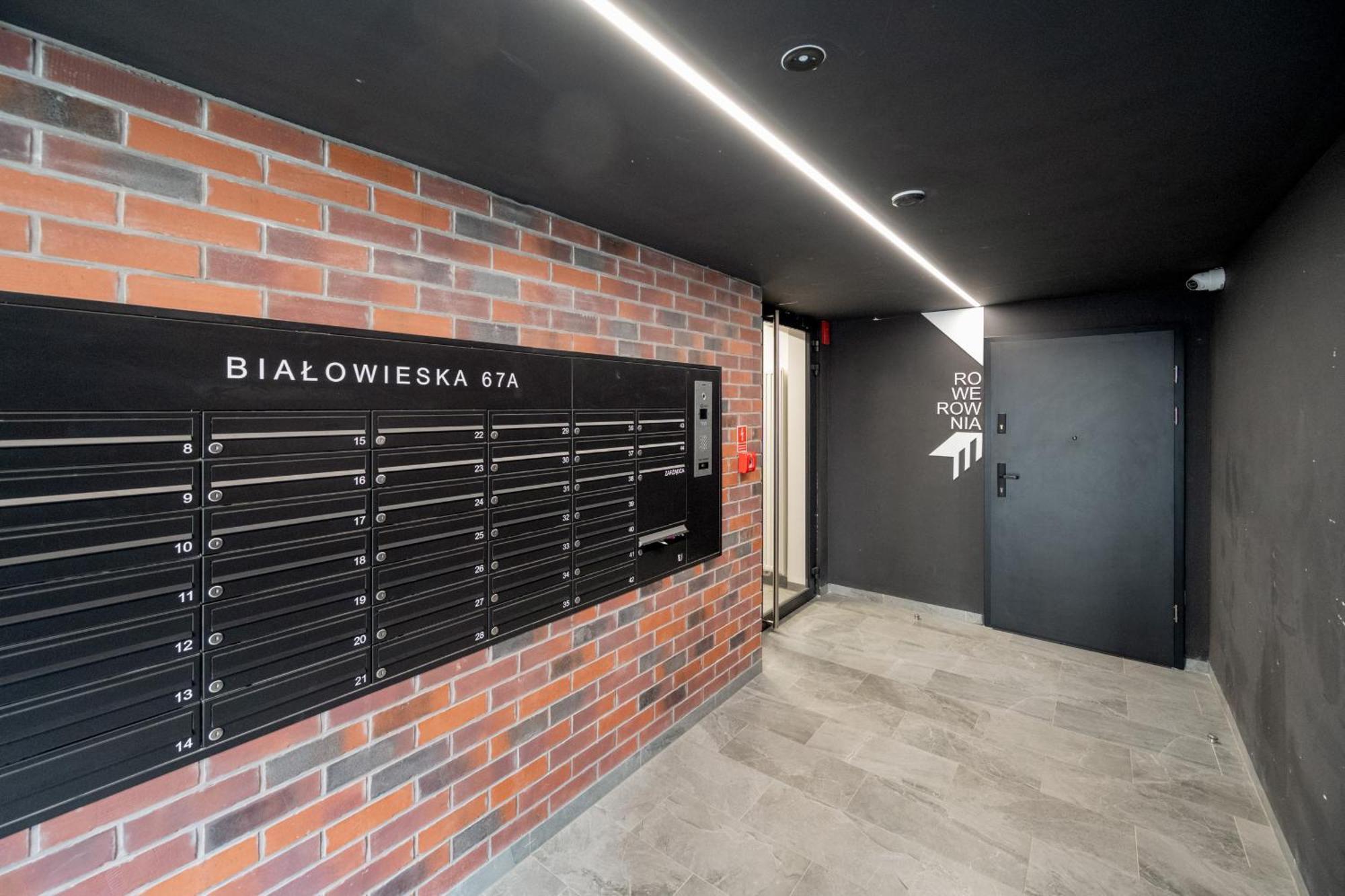 Luksusowy Apartament Z 3 Sypialniami, Klimatyzacja, Parkingiem I Biurkiem We Wroclawiu By Renters Prestige Экстерьер фото