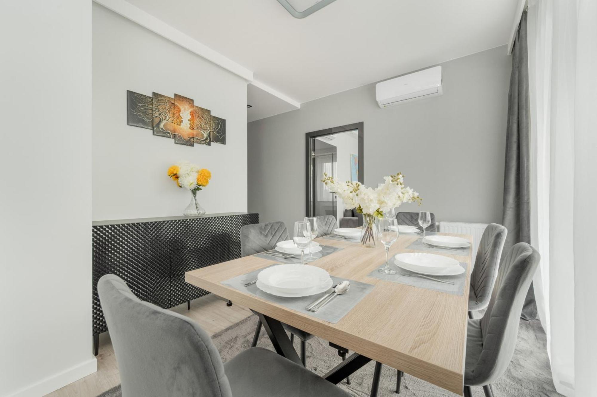 Luksusowy Apartament Z 3 Sypialniami, Klimatyzacja, Parkingiem I Biurkiem We Wroclawiu By Renters Prestige Экстерьер фото