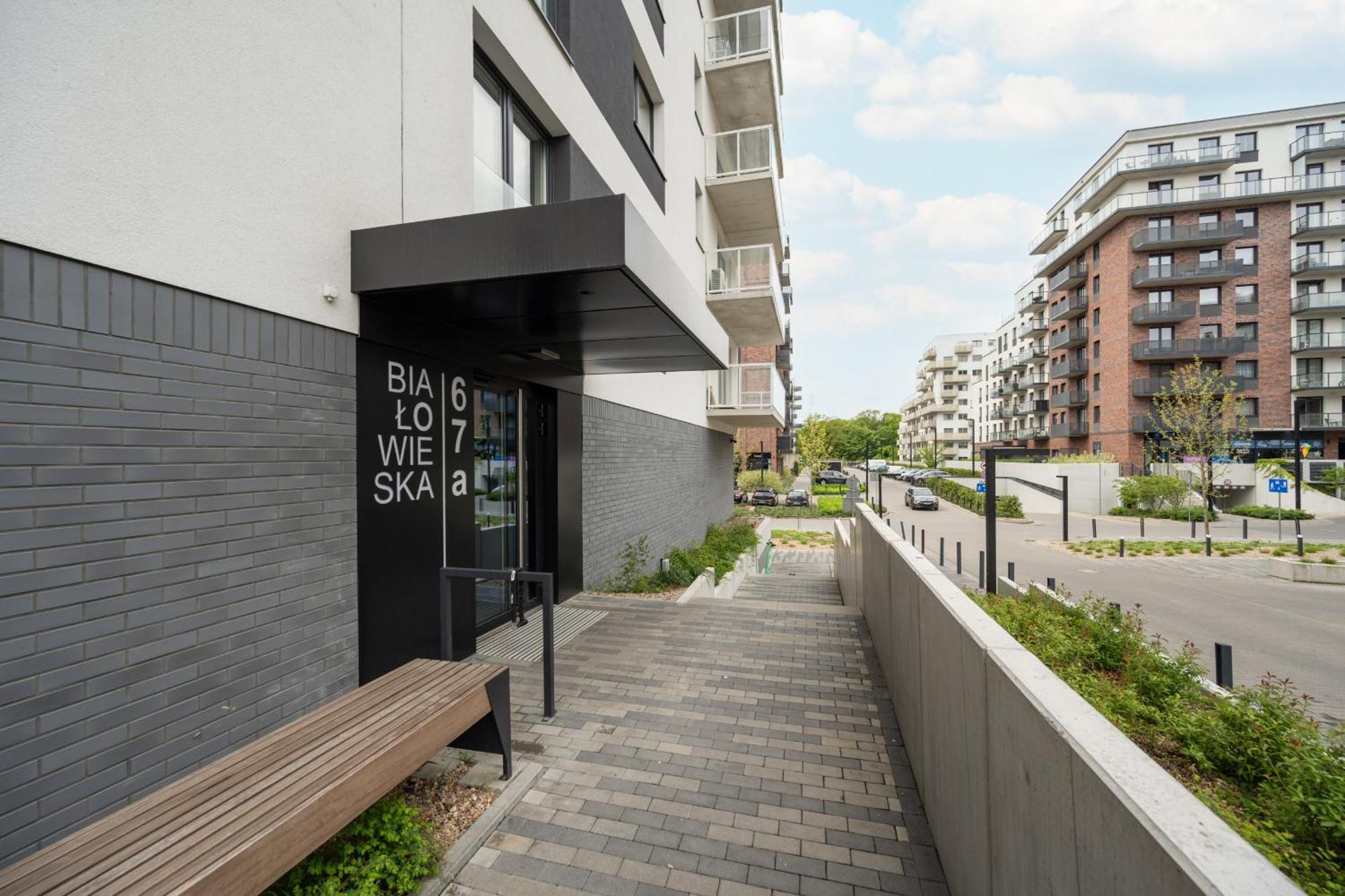 Luksusowy Apartament Z 3 Sypialniami, Klimatyzacja, Parkingiem I Biurkiem We Wroclawiu By Renters Prestige Экстерьер фото