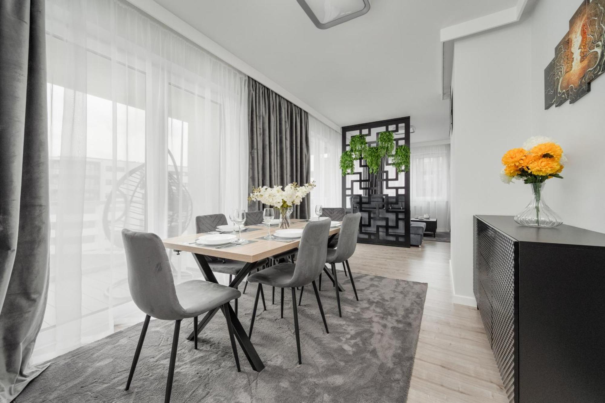Luksusowy Apartament Z 3 Sypialniami, Klimatyzacja, Parkingiem I Biurkiem We Wroclawiu By Renters Prestige Экстерьер фото