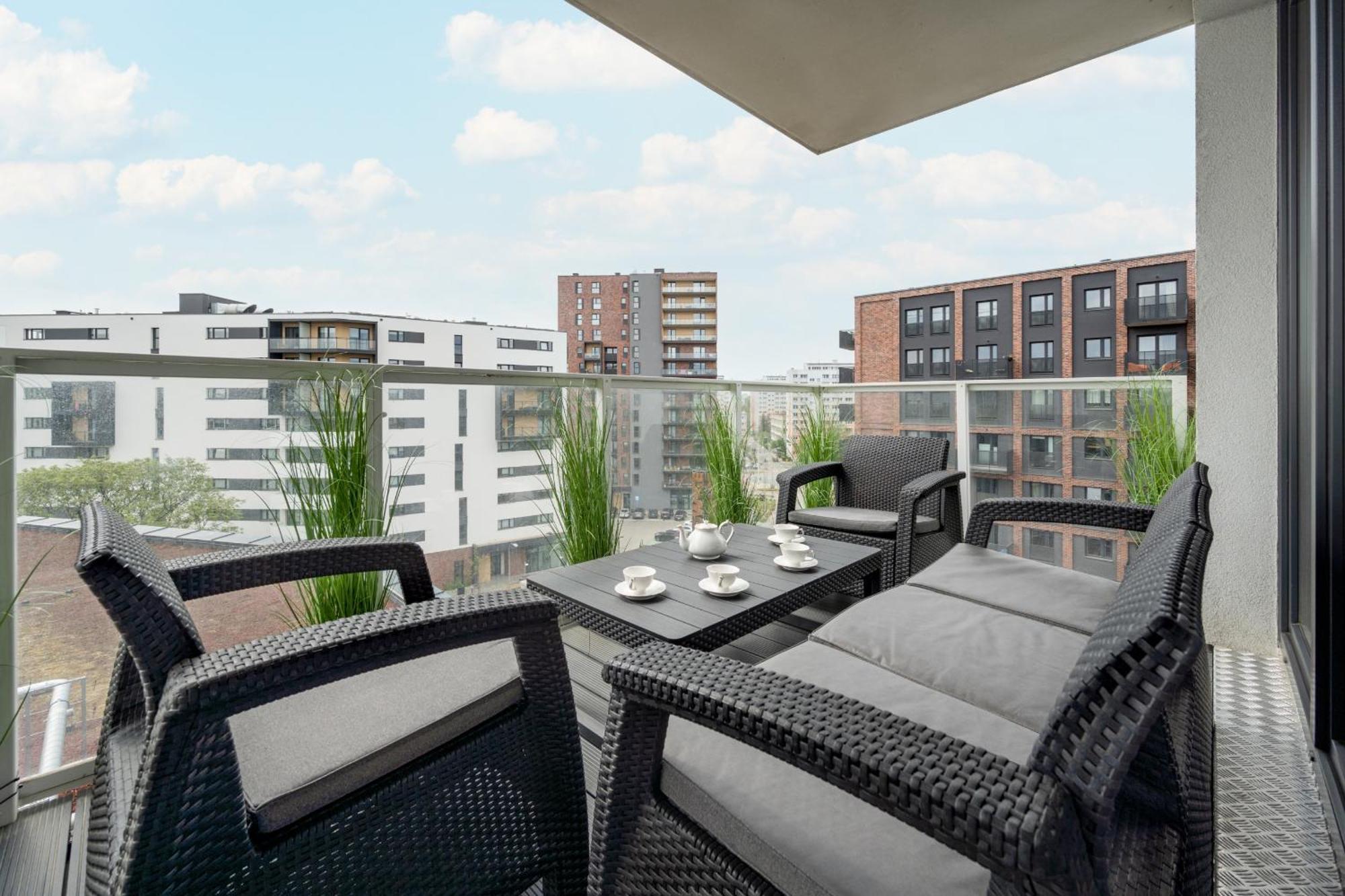 Luksusowy Apartament Z 3 Sypialniami, Klimatyzacja, Parkingiem I Biurkiem We Wroclawiu By Renters Prestige Экстерьер фото
