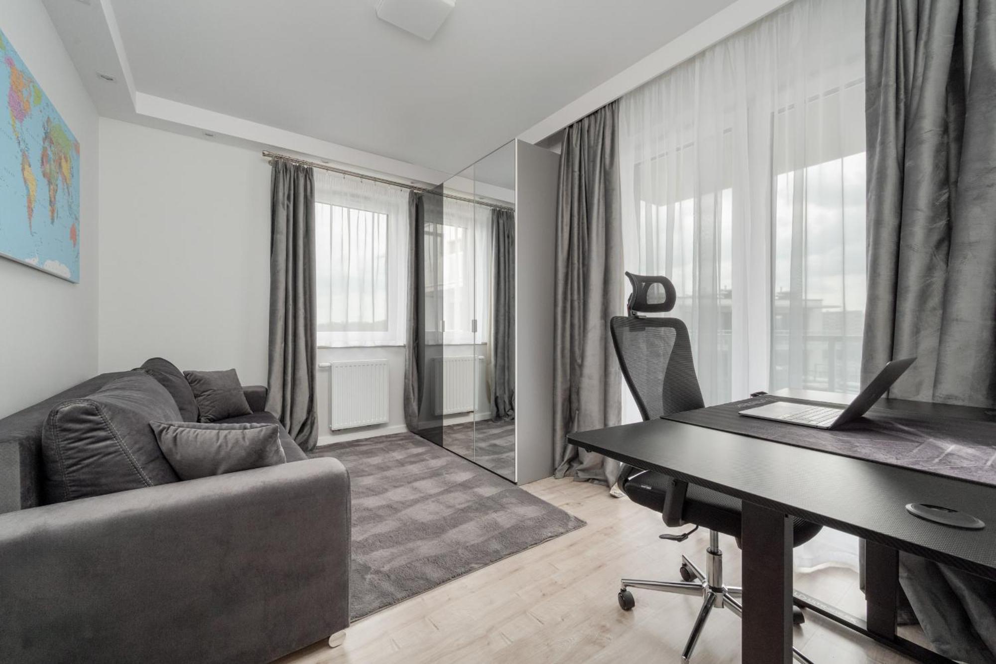 Luksusowy Apartament Z 3 Sypialniami, Klimatyzacja, Parkingiem I Biurkiem We Wroclawiu By Renters Prestige Экстерьер фото